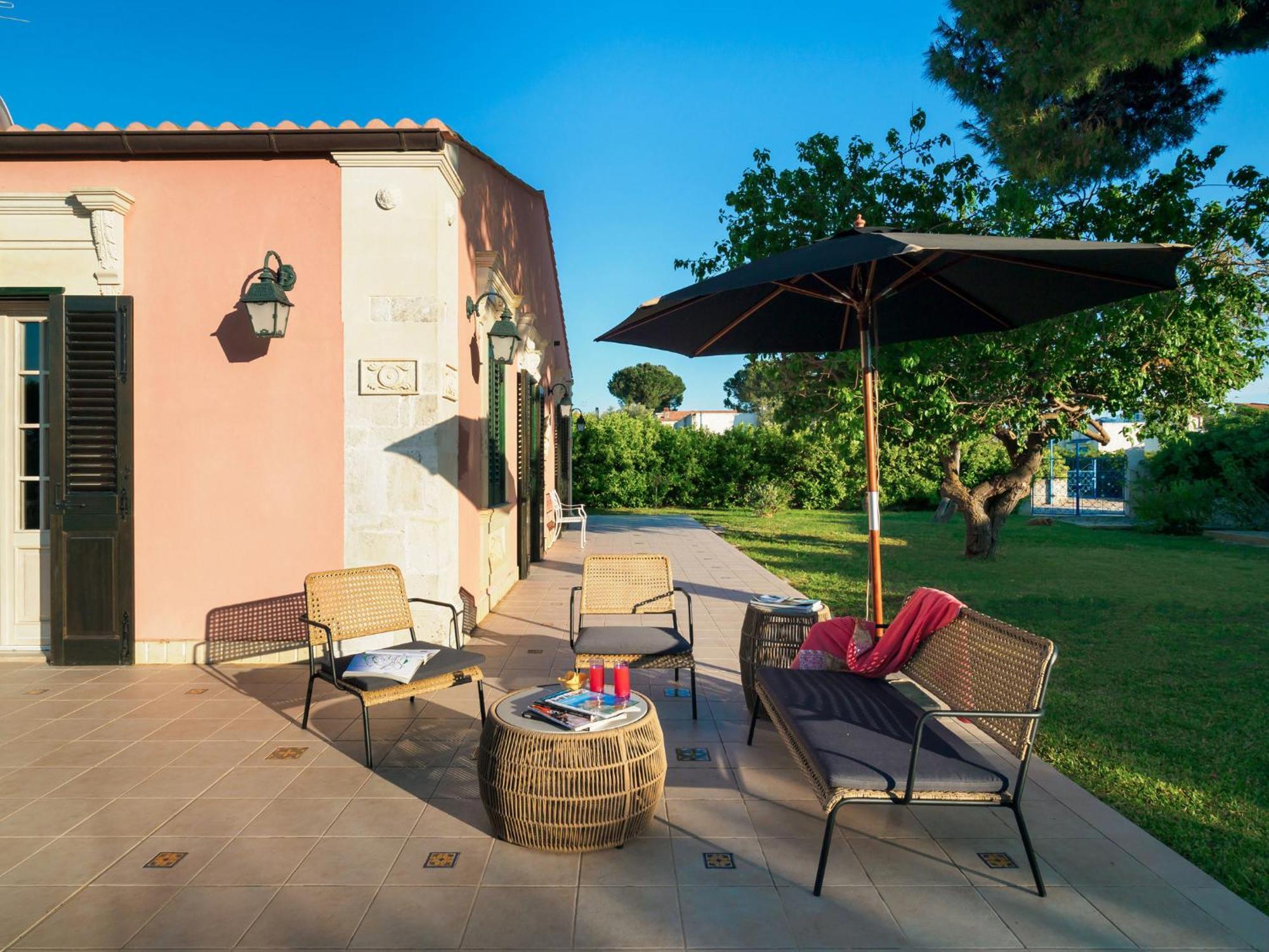 Gira Sole Villa Fontane Bianche Buitenkant foto